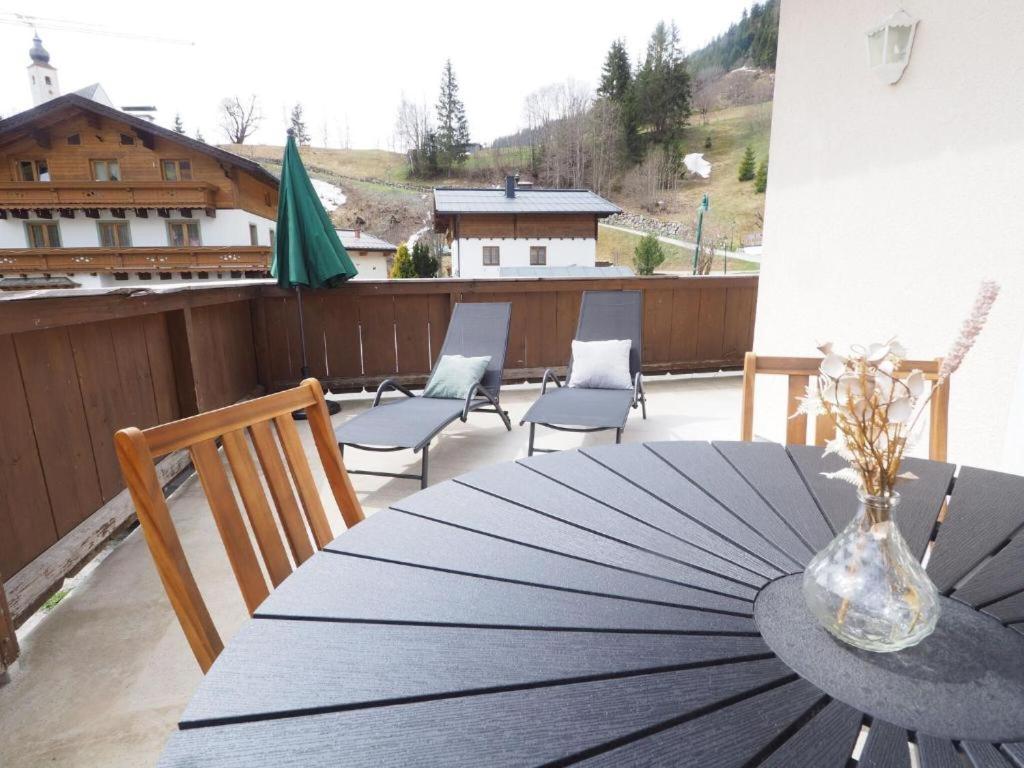 Leni'S Mountain Appartements Динтен-ам-Хохкёниг Экстерьер фото